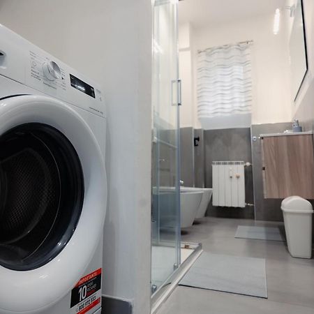 Centro Storico Moderno Trilocale Con Balcone Apartment ตรีเอสเต ภายนอก รูปภาพ