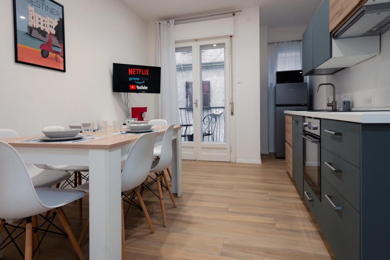 Centro Storico Moderno Trilocale Con Balcone Apartment ตรีเอสเต ภายนอก รูปภาพ