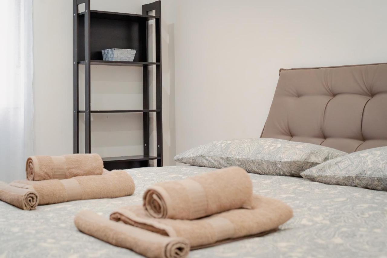 Centro Storico Moderno Trilocale Con Balcone Apartment ตรีเอสเต ภายนอก รูปภาพ