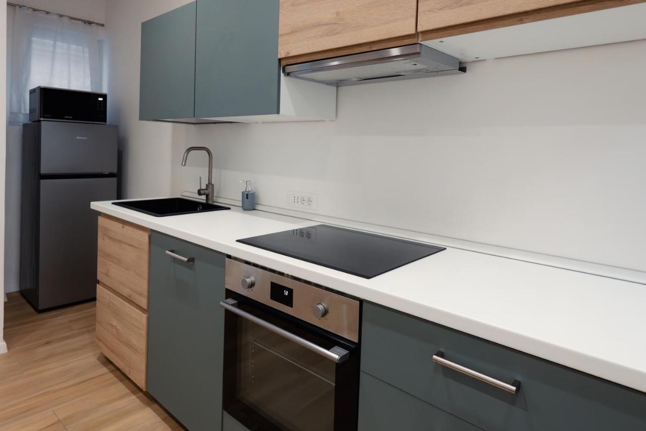 Centro Storico Moderno Trilocale Con Balcone Apartment ตรีเอสเต ภายนอก รูปภาพ