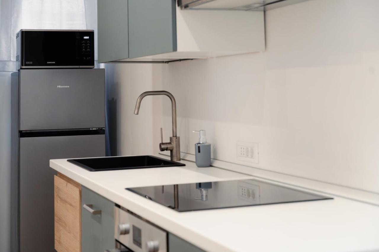 Centro Storico Moderno Trilocale Con Balcone Apartment ตรีเอสเต ภายนอก รูปภาพ